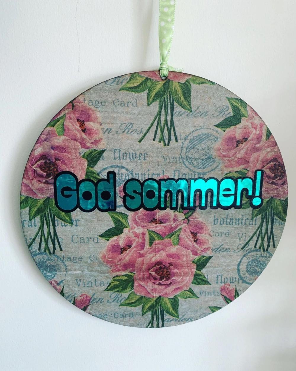 Skilt og koppbrikker